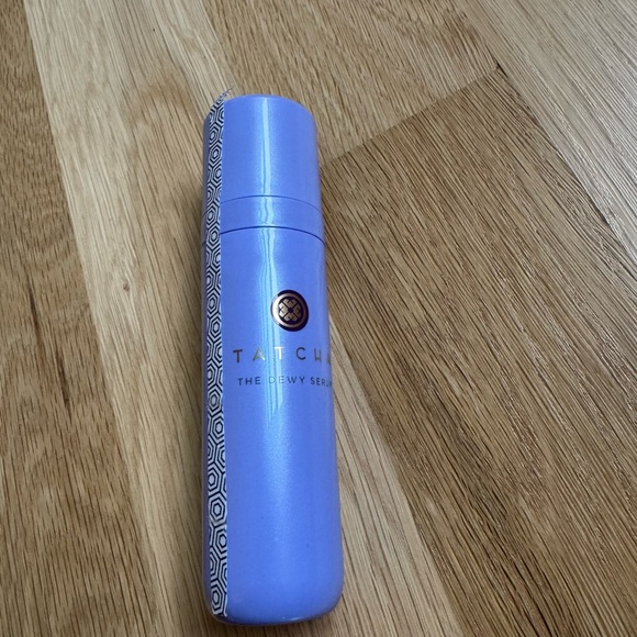 Tatcha The Dewy Serum - 30 ML / 1.0 Fl oz. - Cream and Purple Packaging - Picture 4 of 5